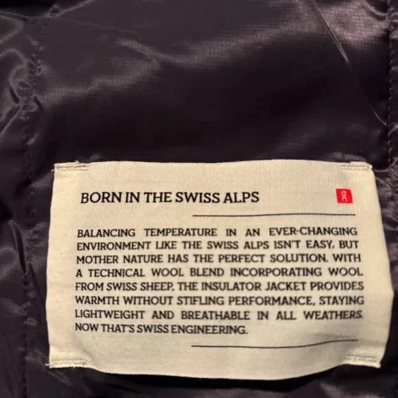 ☁️🌫️🌨️On Running Insulator Jacket